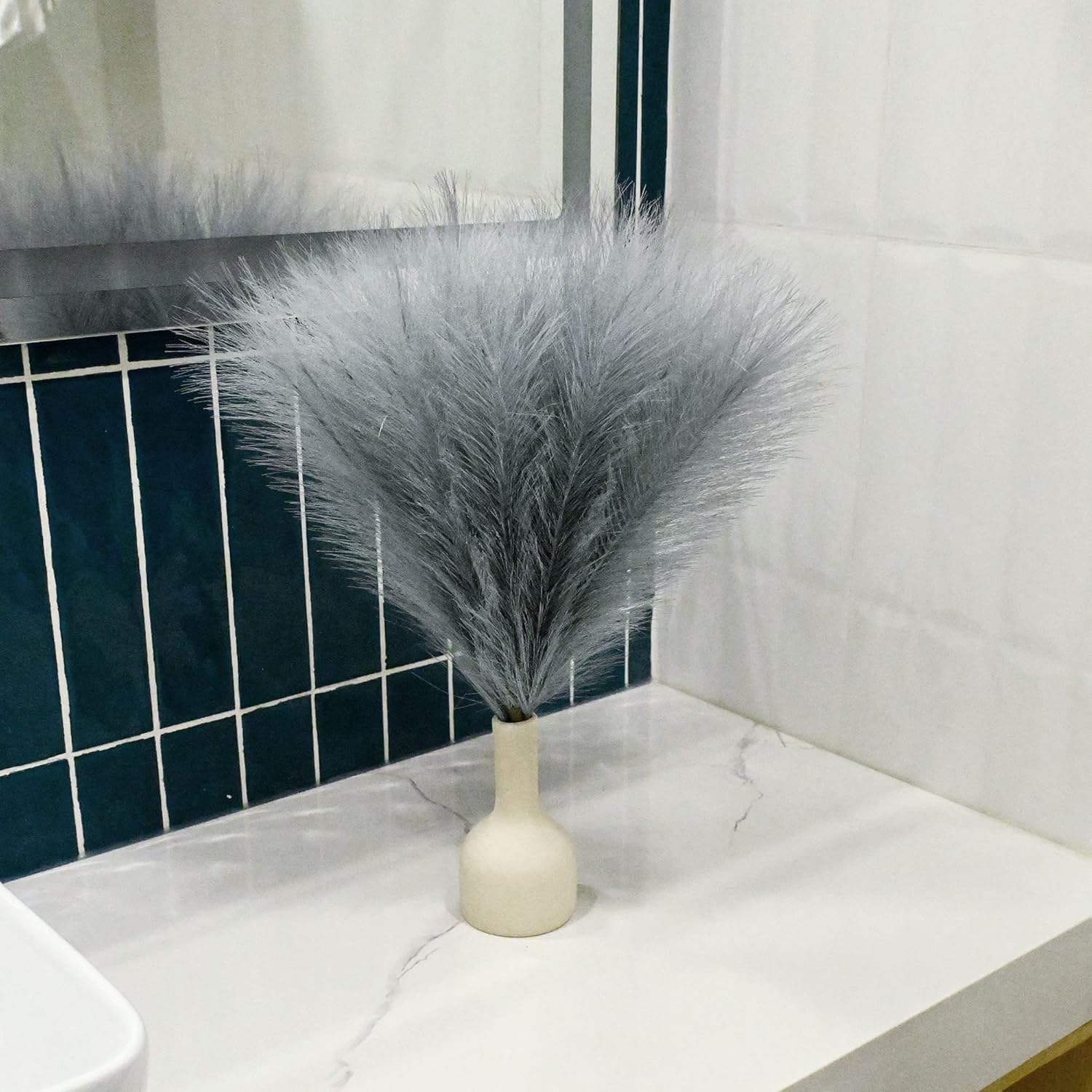 6 PCS Faux Pampas Grass Arrangement Grey 1