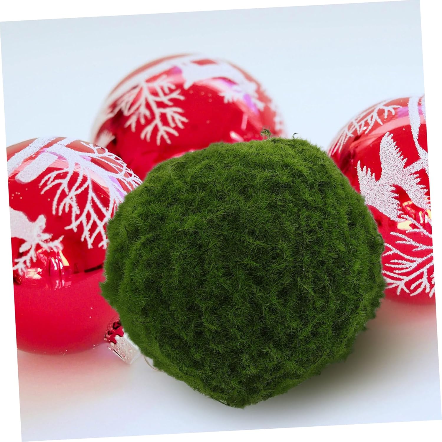 Wakauto Realistic Mossy Ball Artificial Greenery Sphere