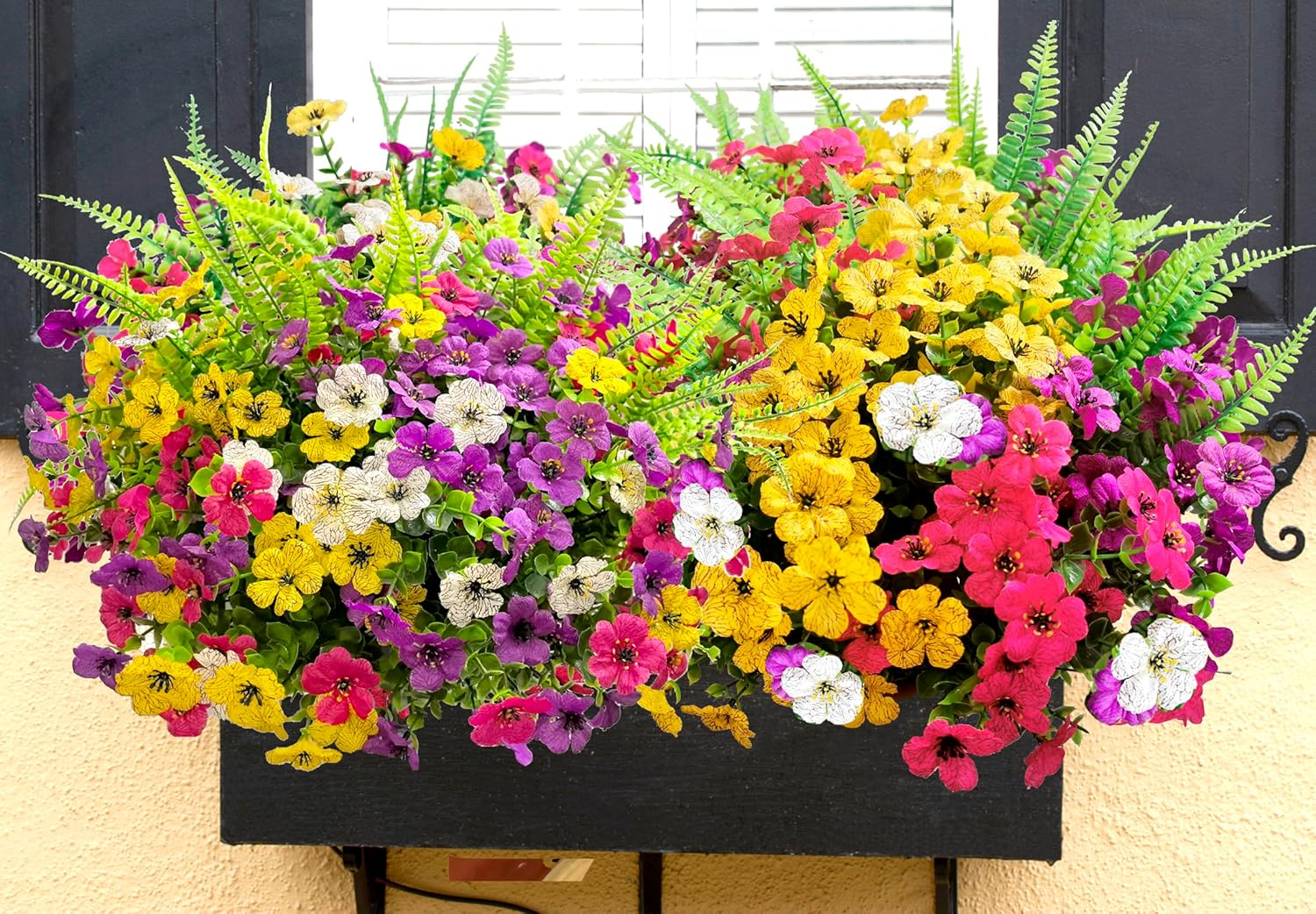16 Bundle Artificial Flowers for Outdoor Decor